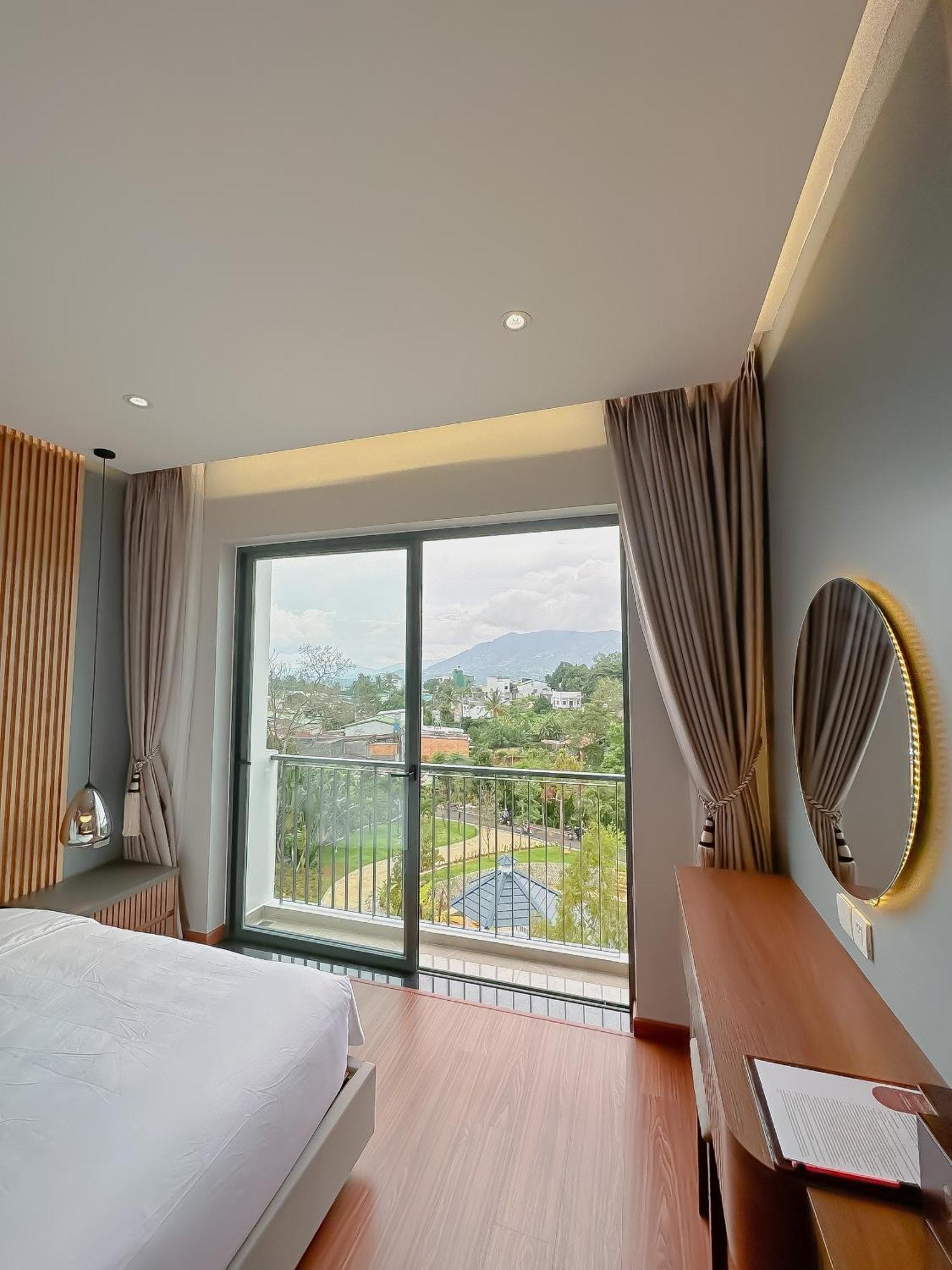 Sunflower Hotel & Resort Bao Loc Exterior photo